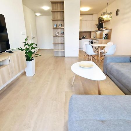 Luxo 2 Room Apartments By Bratislavatrip 外观 照片