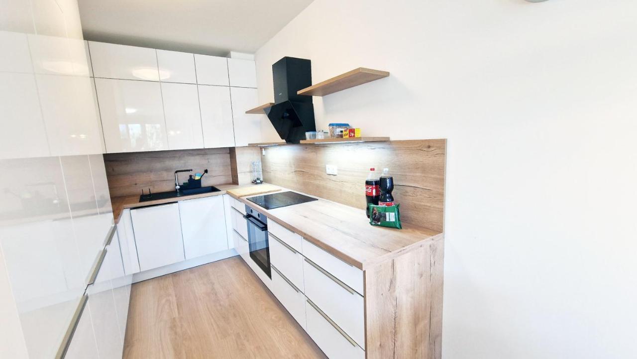 Luxo 2 Room Apartments By Bratislavatrip 外观 照片