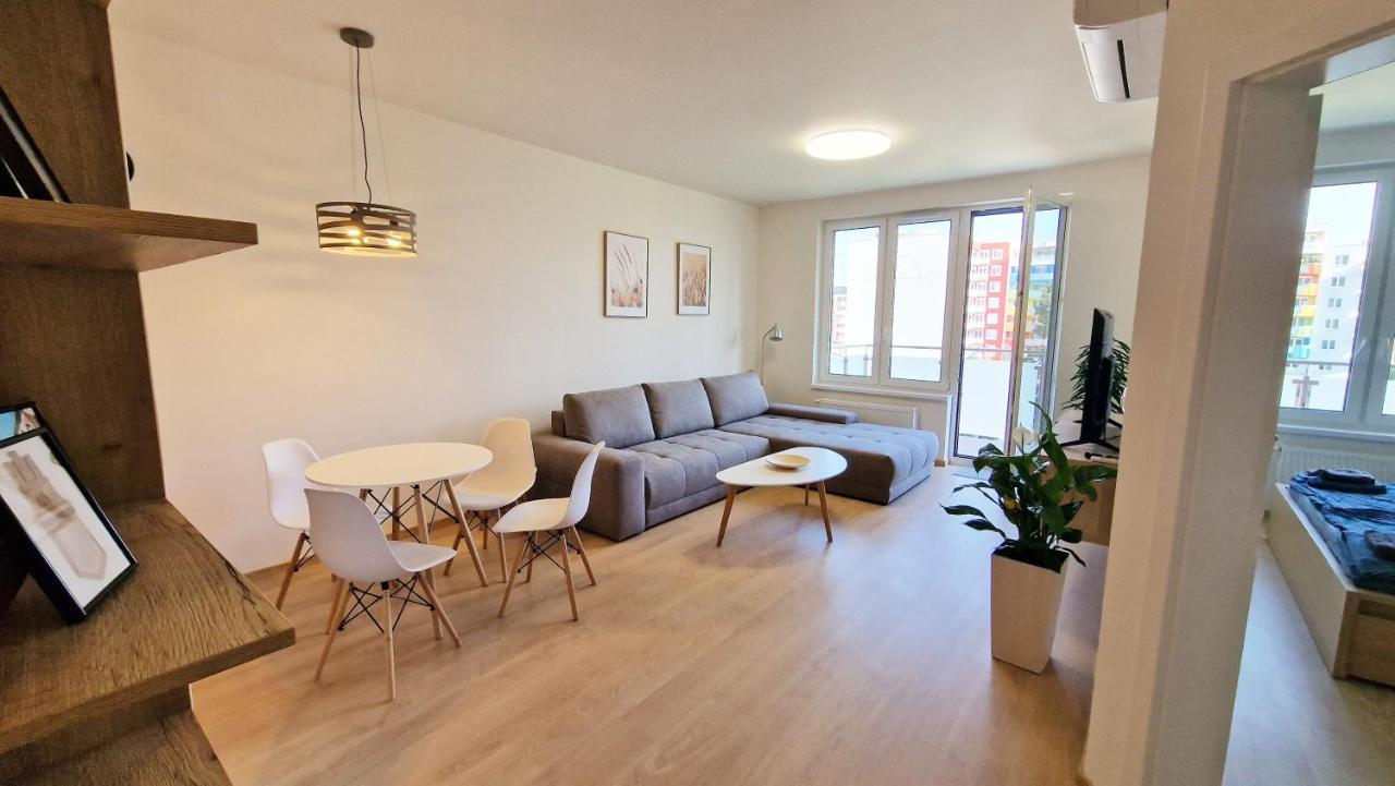 Luxo 2 Room Apartments By Bratislavatrip 外观 照片