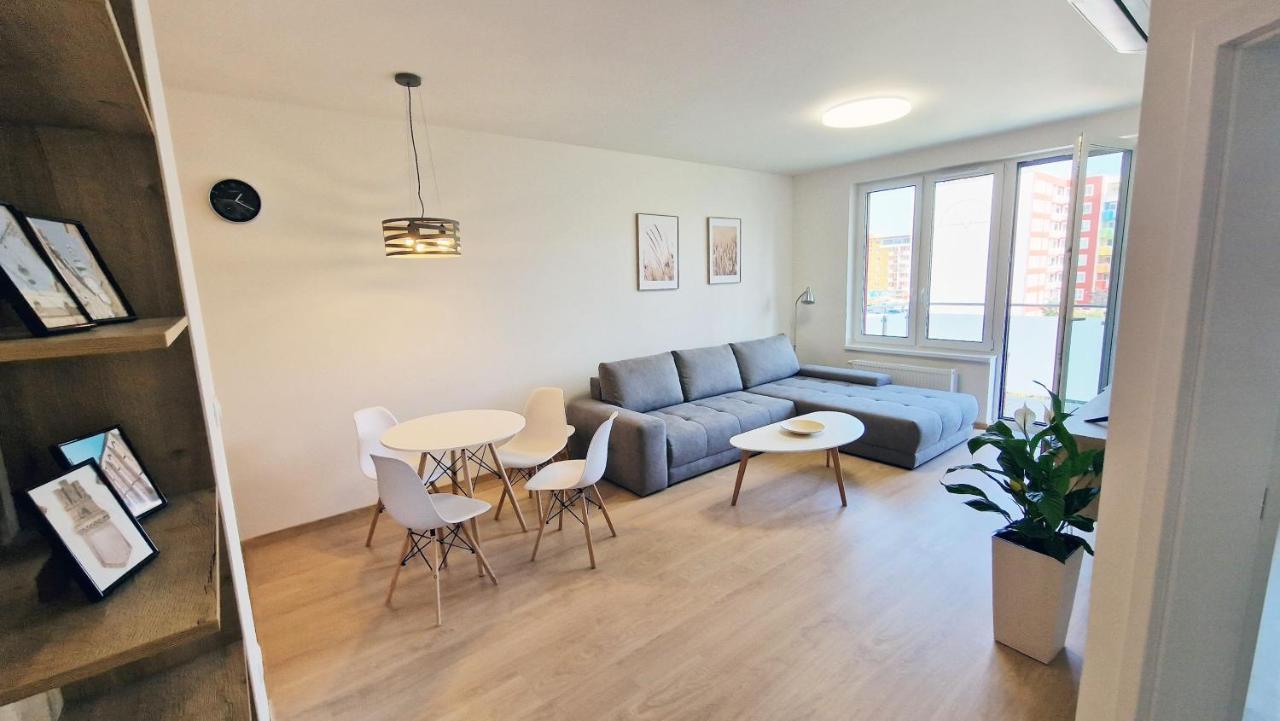 Luxo 2 Room Apartments By Bratislavatrip 外观 照片